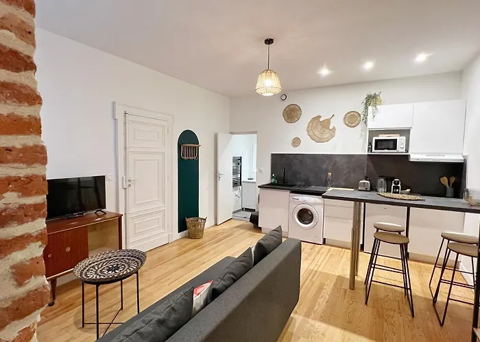 Le Botanique * Hypercentre * Netflix